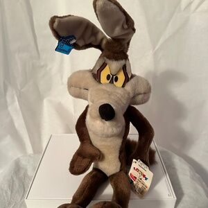 Looney Tunes Wylie Coyote Stuffed Animal 1994 with tags